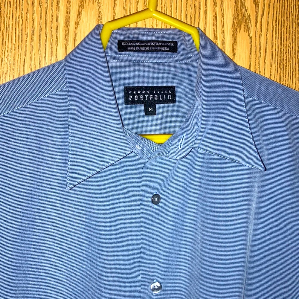 Perry Ellis Portfolio Medium mens blue dress shirt